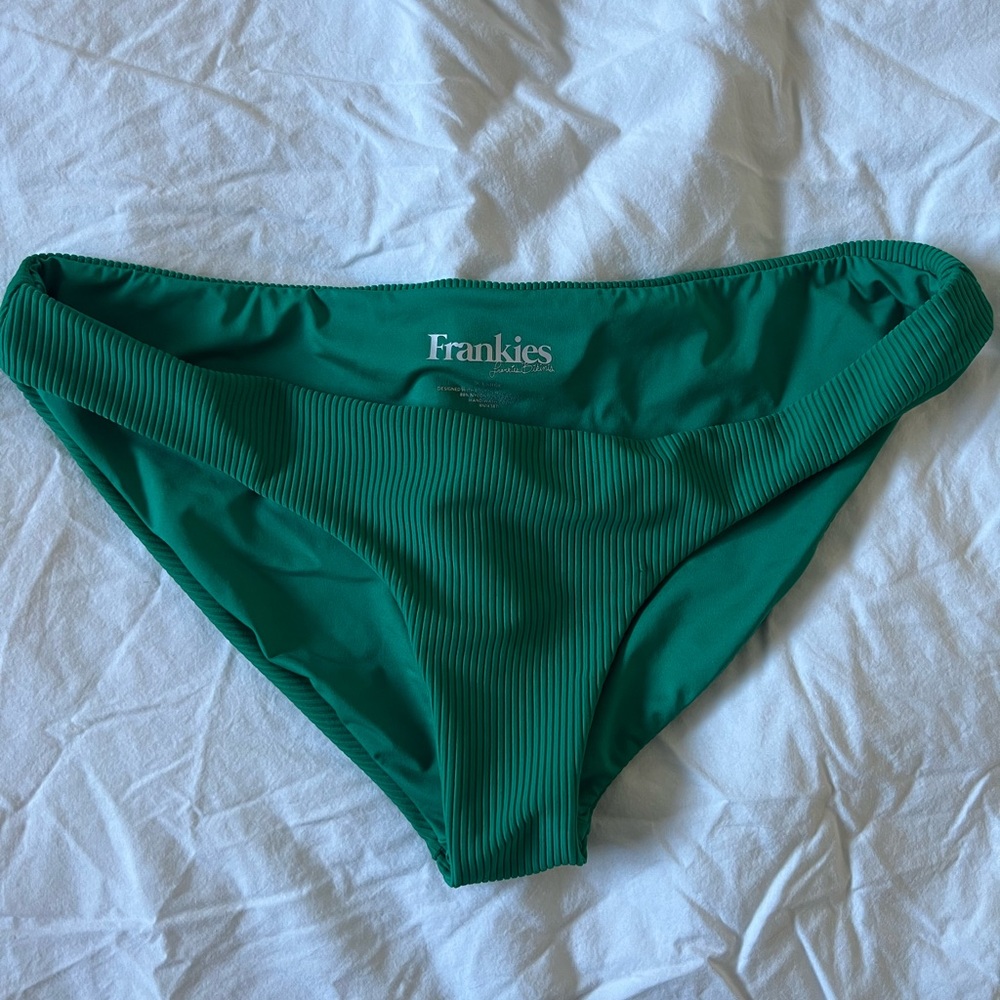 Frankie’s bikinis bottom size XL